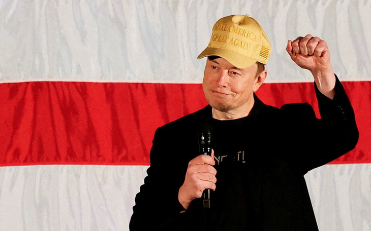 Ông Trump đến sân golf cùng tỉ phú Elon Musk - Ảnh 2.